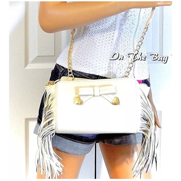 Betsey Johnson Cream White Fringe CrossBody Bag - Picture 3 of 8